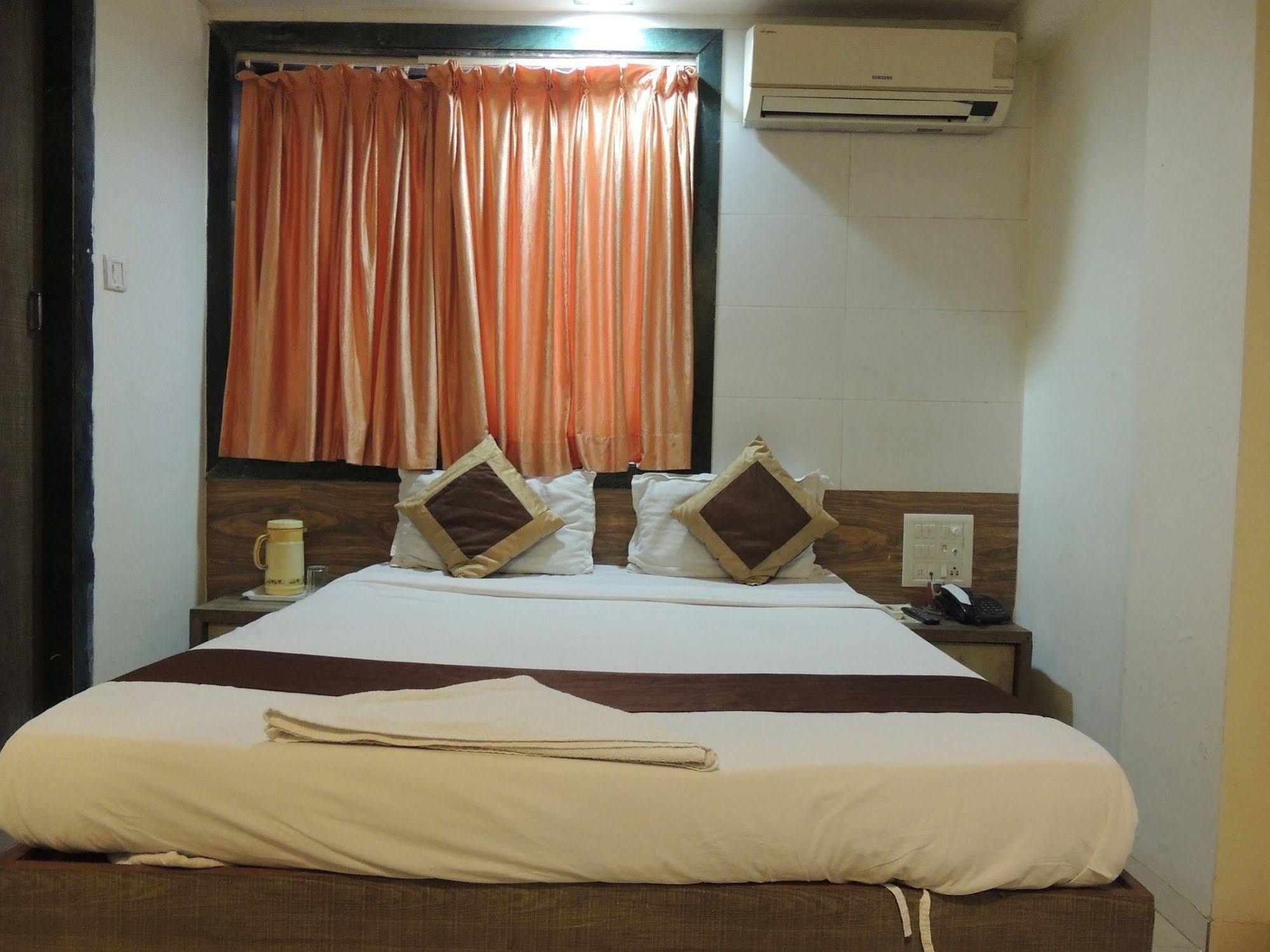 Fabhotel Galaxy Suite Mumbai Exterior foto