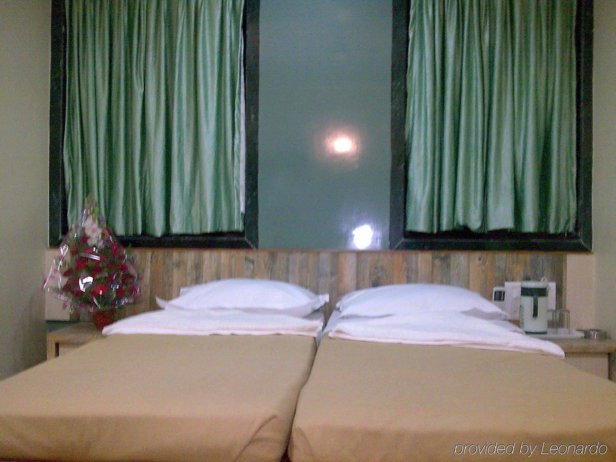 Fabhotel Galaxy Suite Mumbai Exterior foto