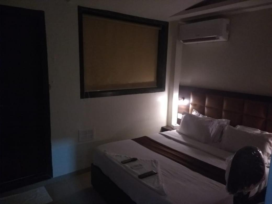 Fabhotel Galaxy Suite Mumbai Exterior foto